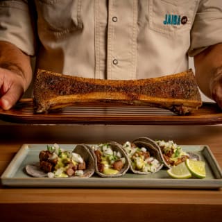 Menú degustación por el Chef Roberto Ruiz + sesión de DJ y Mariachis 5