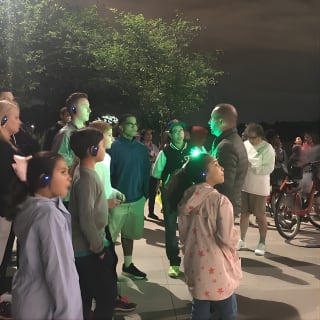 LED Lights Magic Night-Time Guided Tour avec arrêts photo et collation 6