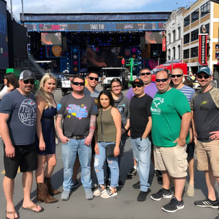 Premier Distillery & Craft Brewery Bus Tour with 9+ Tastings 4