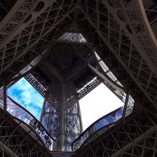 Visite de Paris : Déjeuner à la Tour Eiffel, croisière en bateau et visite du Louvre 13