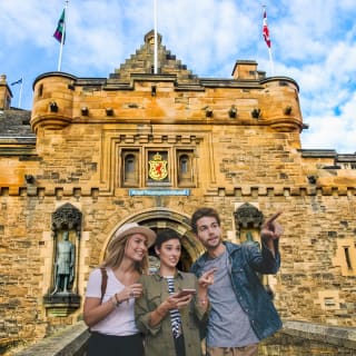 Edinburgh Royal Mile - Interactive Treasure Hunt & Exploration Game for up to 5 3