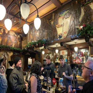 Visita a un pub histórico de Londres 8