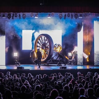 Reza Edge of Illusion Show in Branson 5