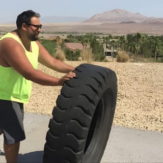 Outdoor-Obstacle-Kurs mit malerischer Las Vegas Skyline in Henderson 3