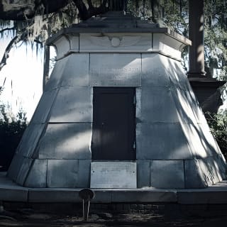 Savannah's Bonaventure Cemetery After Hours Group Tour 7