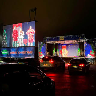 Horrible Histories Car Park Panto in Leicestershire 5
