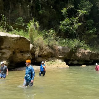 Indian Cave & La Planta Waterfalls 21