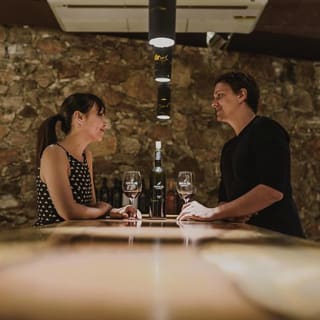 Visita a bodegas con cata y tour por Bernal 1