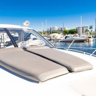 Crociere in yacht con capitano e marinaio 4