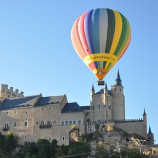 Romantic hot-air balloon ride for two 3