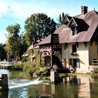 Palacio de Versalles y Casa de Monet en Giverny Visita guiada con almuerzo desde París 10