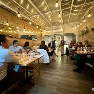 Wine Flight "Pinot Noir Around the World" - Miya Wine Bar Campo Belo 2