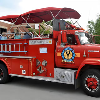 Vintage Fire Truck Sightseeing Tour of Portland Maine 1