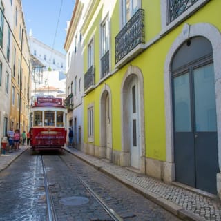 Lisboa: Viagens ilimitadas de autocarro, barco e elétrico durante 72 ou 96 horas 3