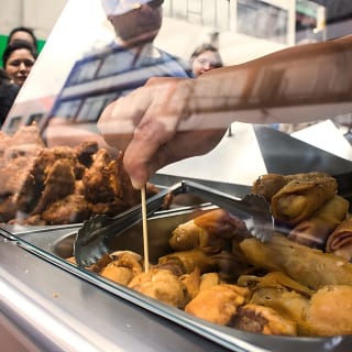 Sabores y Tradición: Visita a pie de la ciudad con degustación gastronómica 5