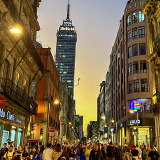 Tour Notturno CDMX: Centro Storico con opzione al Mirador Torre Latino 2