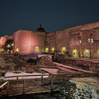 Tour Notturno CDMX: Centro Storico con opzione al Mirador Torre Latino 3