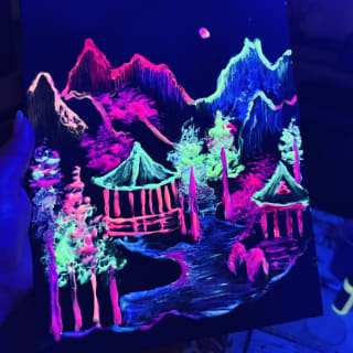 Neon Paint & Sip Experience 3