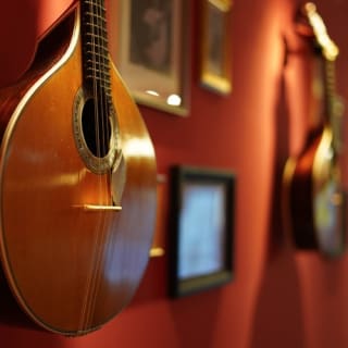 Fado a Lisbona: spettacolo intimo di fado dal vivo a tarda sera con vino Porto 3