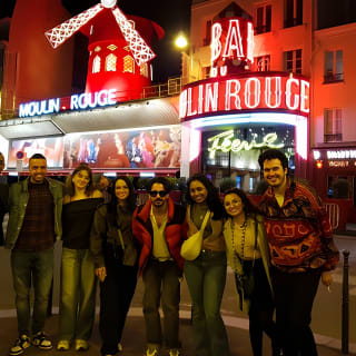París: City Center Pub Crawl Guiado Con Chupitos & Entrada al Club 5