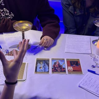 Taller de tarot con mimosas y vinos 2