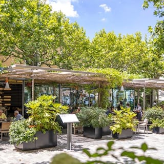 La Roca Village Shopping Express: Viaje de ida y vuelta desde Barcelona 9