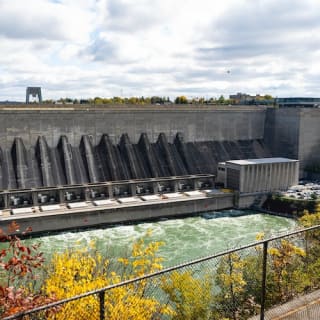 Niagara Falls Day Tour from Toronto + Hornblower Cruise & Niagara-on-the-Lake 16