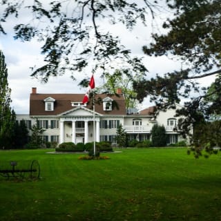 Niagara Falls Day Tour from Toronto + Hornblower Cruise & Niagara-on-the-Lake 18