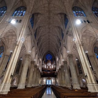 Skip-the-line MOMA Museum, Statue of Liberty & St Patrick's Cathedral with Audio 9