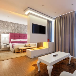 Grupotel Mayorazgo: notte romantica per 2 con colazione e altro 2