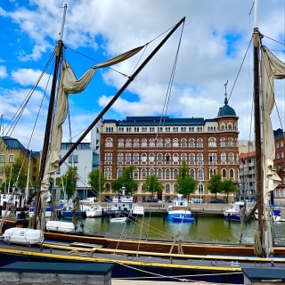 Helsinki in Nutshell: Suomenlinna & City Highlights by Eco-Friendly Ways 8