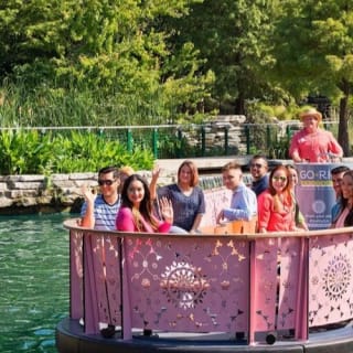 San Antonio: Guided Hop-on Hop-off Old Town Trolley Tour + River Cruise 2