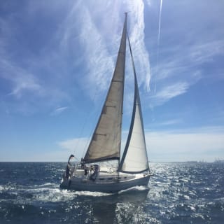 Private Sailing Boat Experience in Barcelona for up to 11 People (Aperitif and Drinks Included) 2