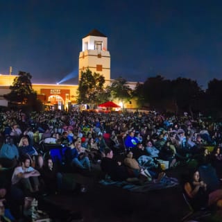 Street Food Cinema: Anora 4
