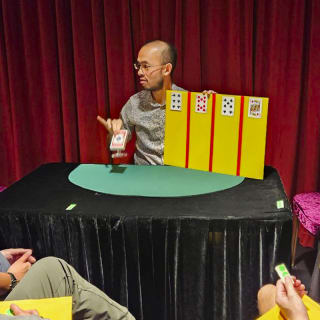 The Magic Attic - Close Up Wonders 6