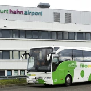 Frankfurt: Bustransfer zum/vom Flughafen Hahn und Mainz 1