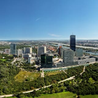 Donauturm: Skip-the-line 7