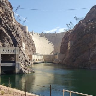 1.5-Hour Guided Raft Tour at the Base of the Hoover Dam 2