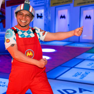 MONOPOLY Lifesized Touring Edition México 7