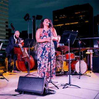Amy Winehouse Under The Stars at the Olympic Rooftop Pavilion 3