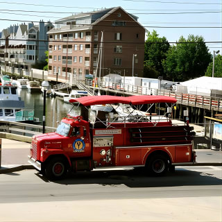 Vintage Fire Truck Sightseeing Tour of Portland Maine 3