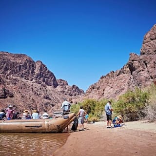 1.5-Hour Guided Raft Tour at the Base of the Hoover Dam 6
