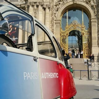 Balade légendaire en 2CV Citroën : les monuments parisiens 2