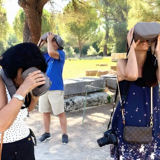 Olympia Walking Tour with Virtual Reality Glasses 5
