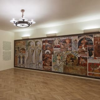 Praha: Centrální galerie 14