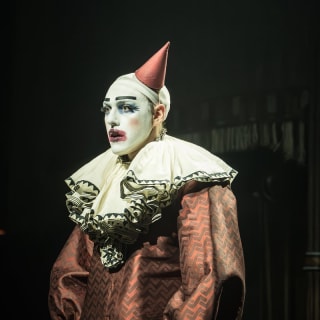 Cabaret 7