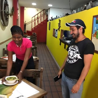 Bogotá: Descubra las tradiciones locales de desayuno y degustación 16