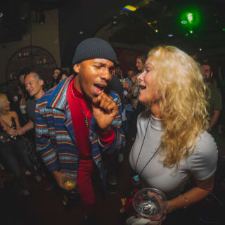 Crawl 'Til The Ball Falls: Philadelphia NYE Bar Crawl 2026 3