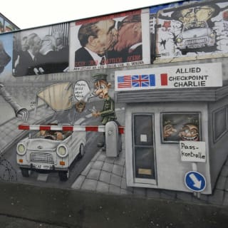 Escape East Berlin Outdoor Exploration Game 4