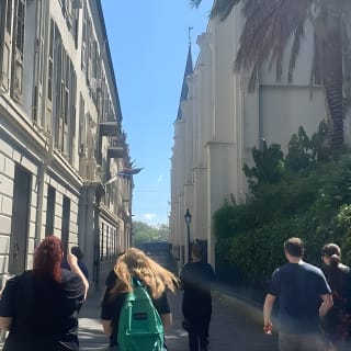 Eine geführte Voodoo-]rbeit für Erwachsene in New Orleans 2